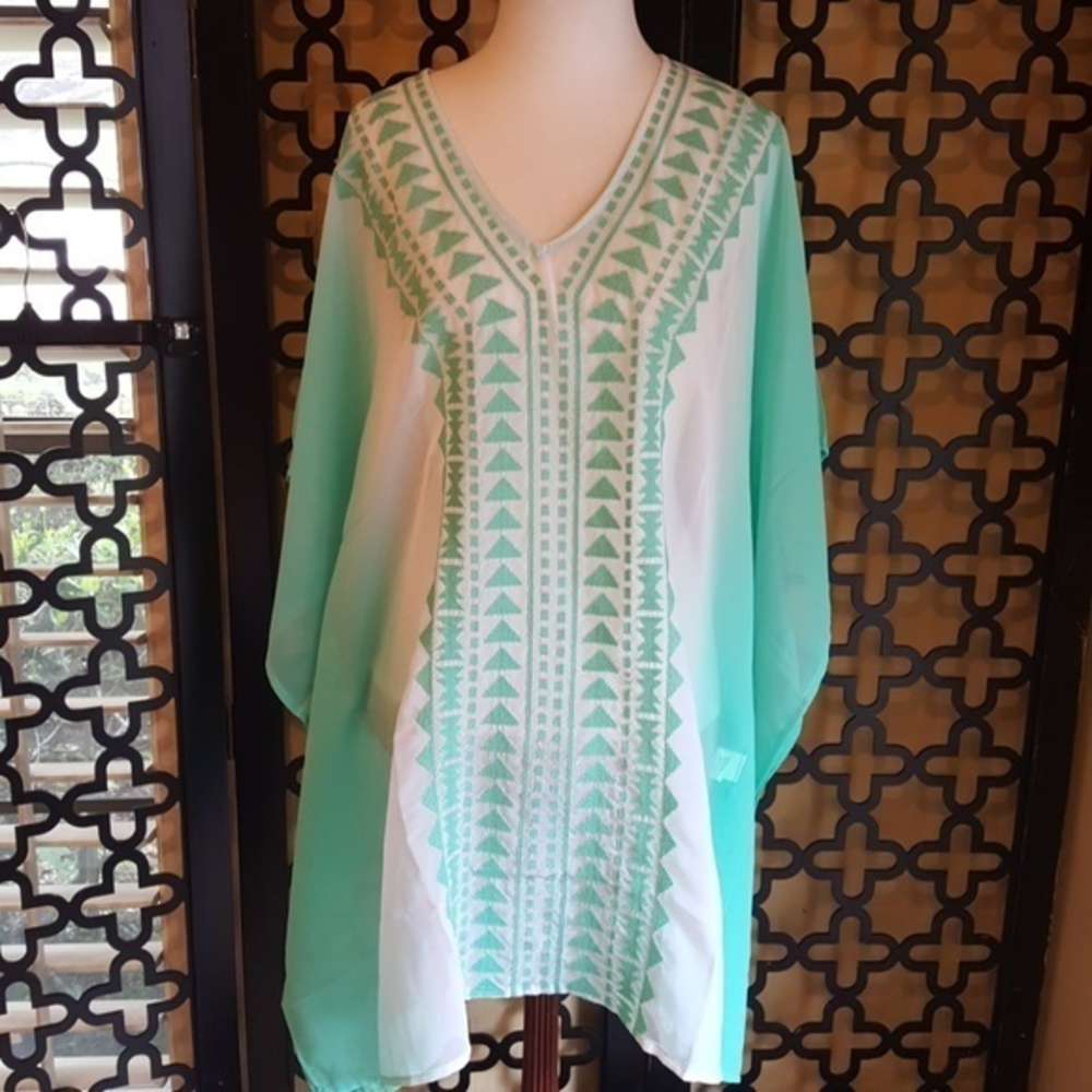 NWT MINT INDIE EMBROIDERED TUNIC COVERUP/DRESS Size Small